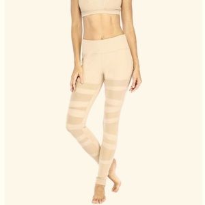 New NWT ELECTRIC YOGA Unwrap Me Legging, Nude, Large $102